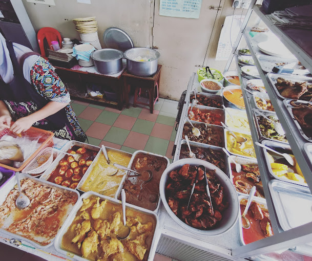 Makan Tengahari di Kuala Krai