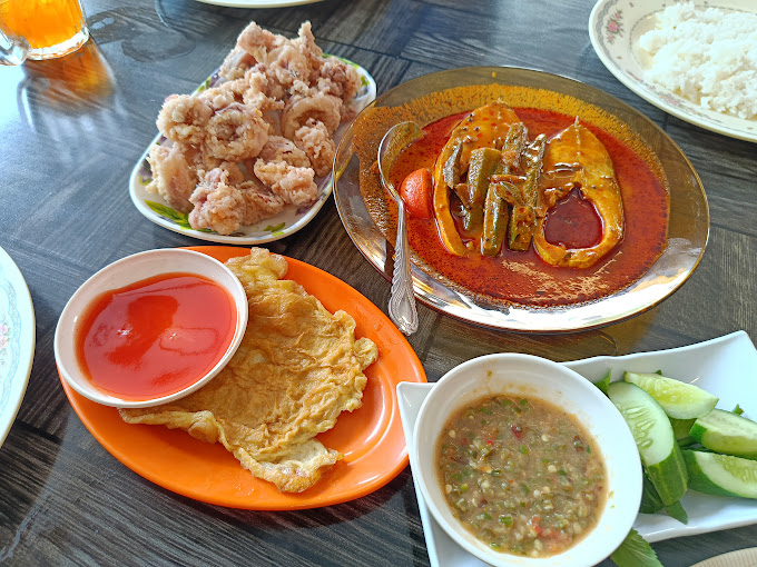 Makan Tengahari di Kuala Perlis